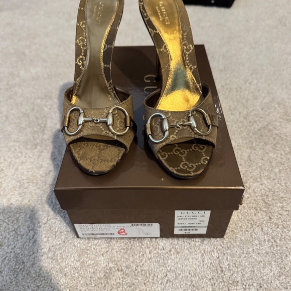 Gucci Purse, Shoes & Wallet - Picture 7 of 12